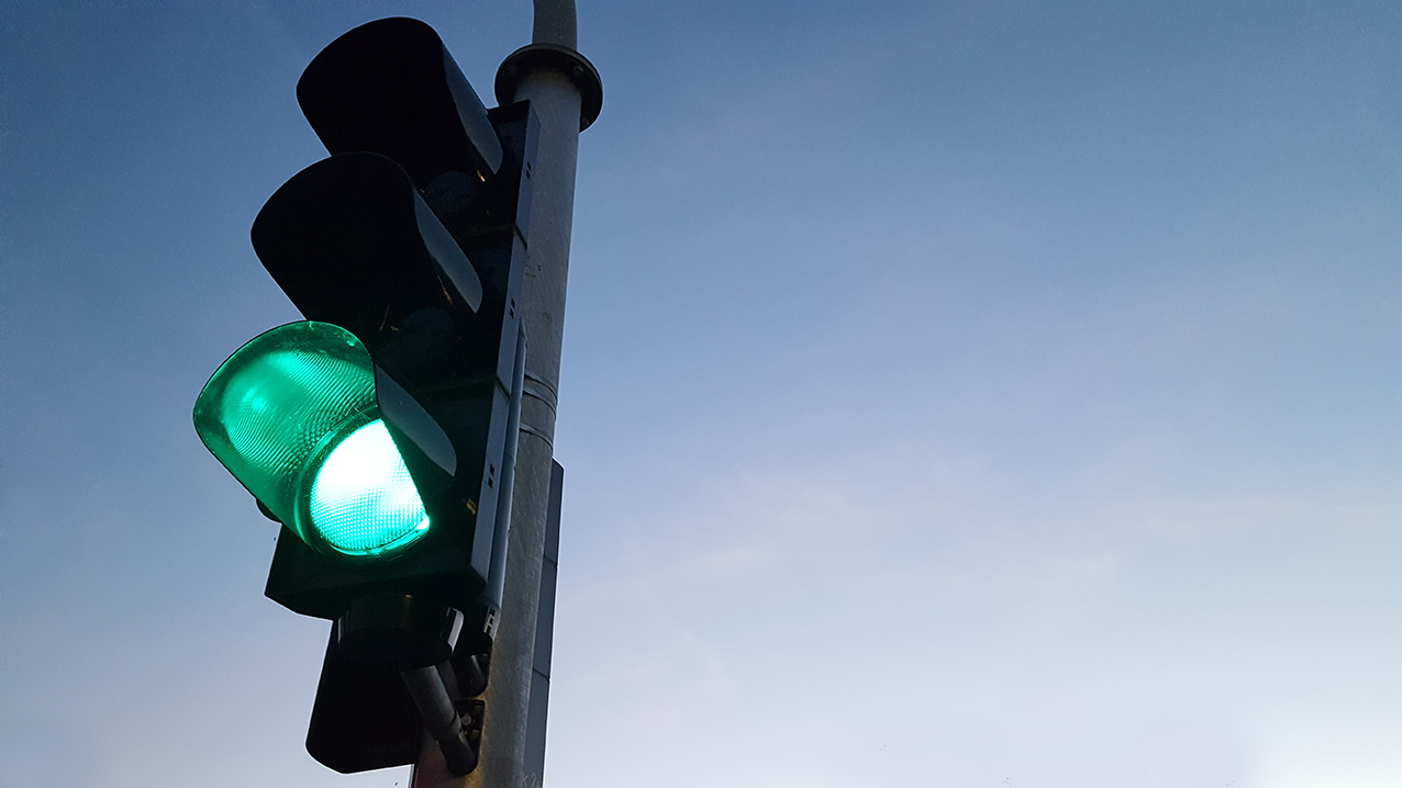 Symbolbild: Grüne Ampel. Foto: Lahn-Dill-Kreis