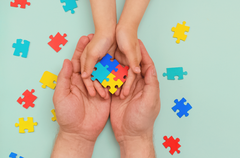 Der Lahn-Dill-Kreis sucht Gastfamilien für unbegleitete minderjährige Geflüchtete. Foto: BAEUFOYMiaE/via canva.com