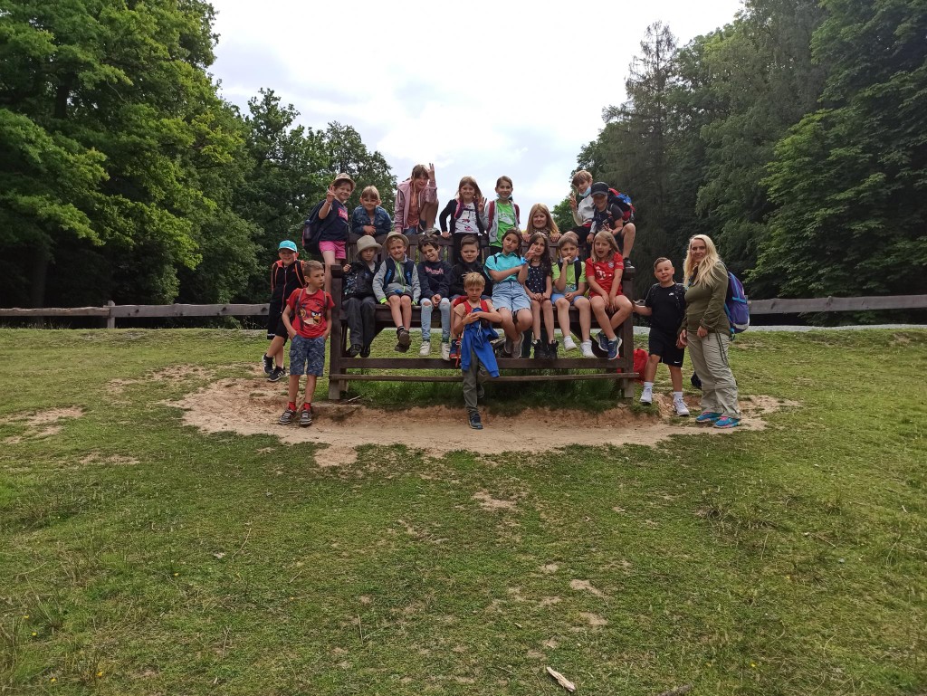 Die Klasse 2b der Grundschule an der Lahnaue Waldgirmes hat den ersten Preis beim Frühstückswettbewerb gewonnen. (Foto: Lahn-Dill-Kreis)