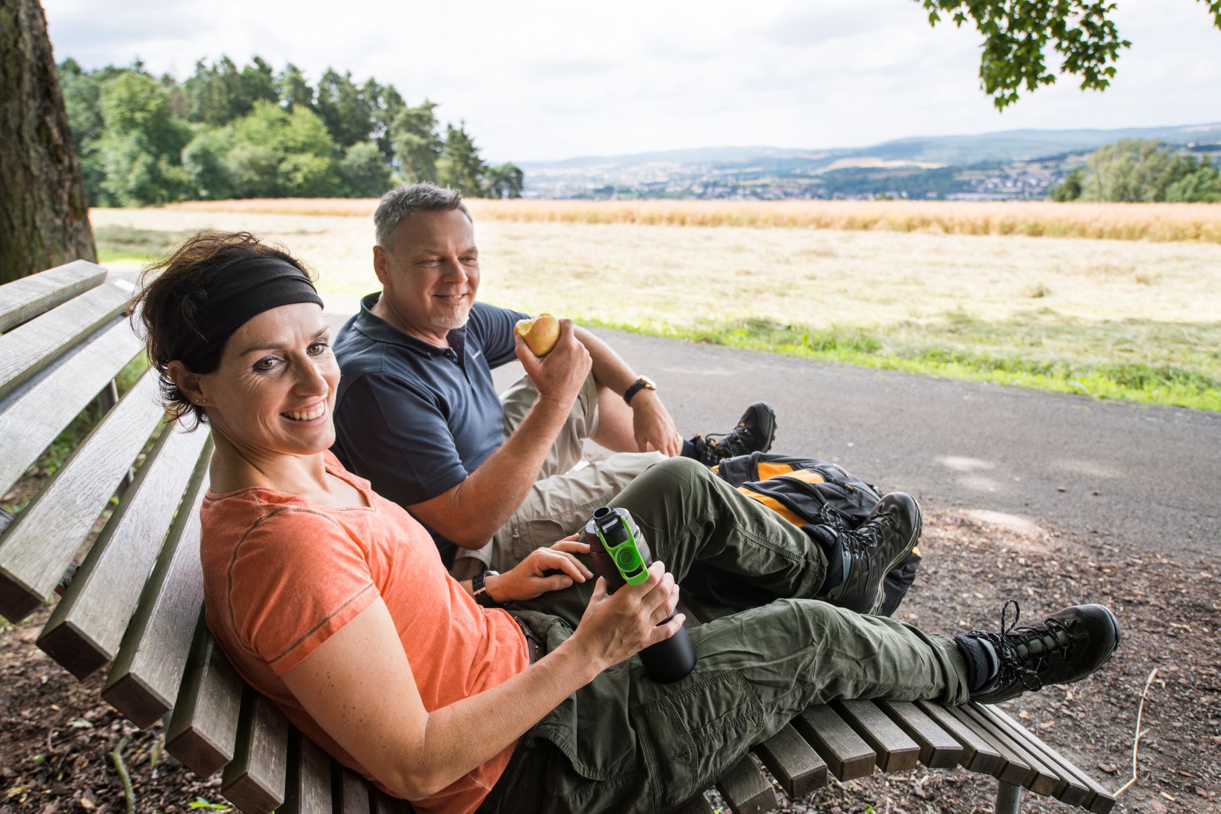 192_Lahnwanderweg Bei der „Genuss(ver)führung“ können Wanderlustige eine abwechslungsreiche Strecke und leckere Kleinigkeiten entdecken. Foto: Lahntal Tourismus Verband