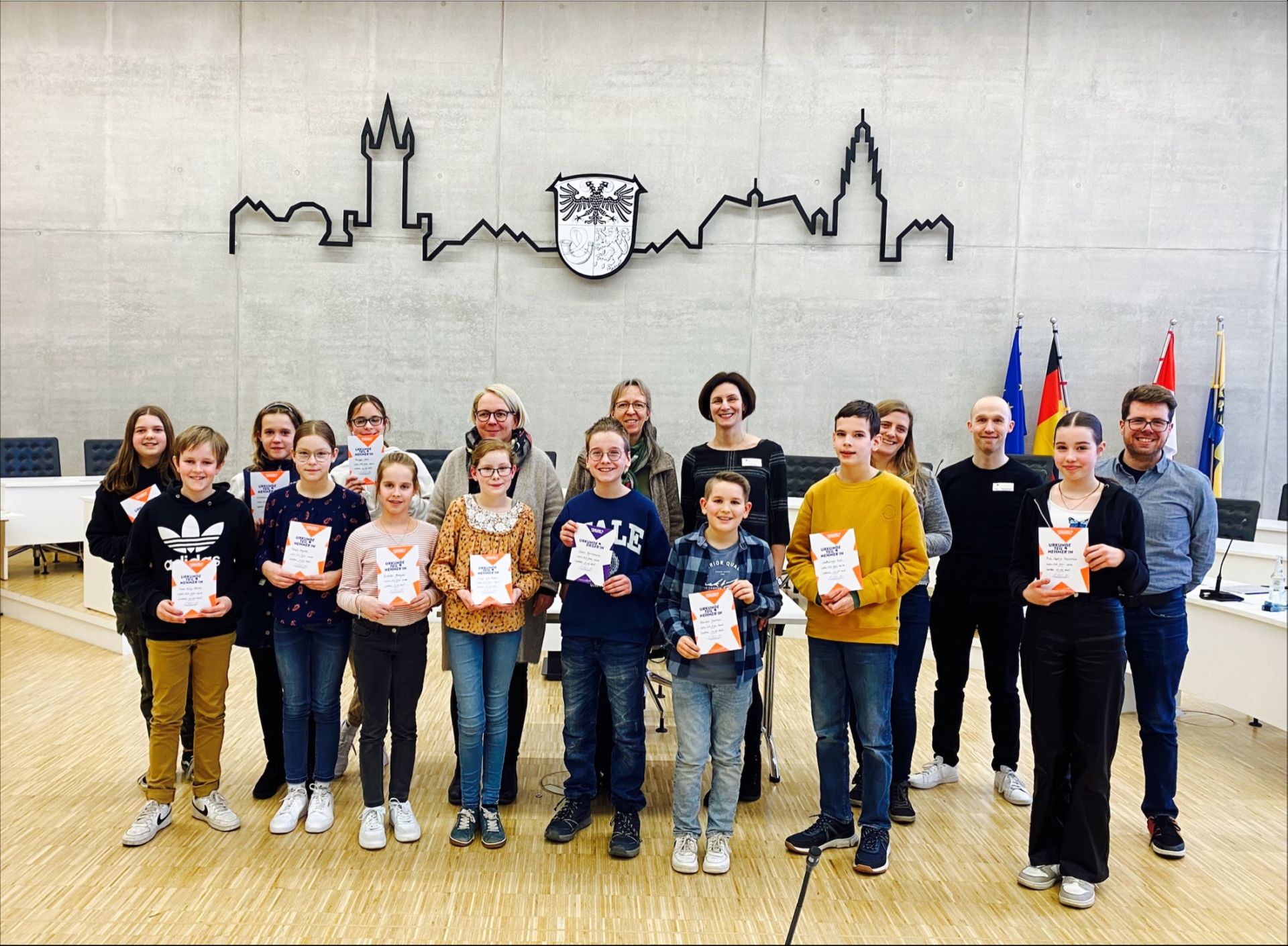 Simon Hennemann (Mitte, vorn) tritt beim Bezirksentscheid für den nördlichen Lahn-Dill-Kreis an. Foto: Lahn-Dill-Kreis
