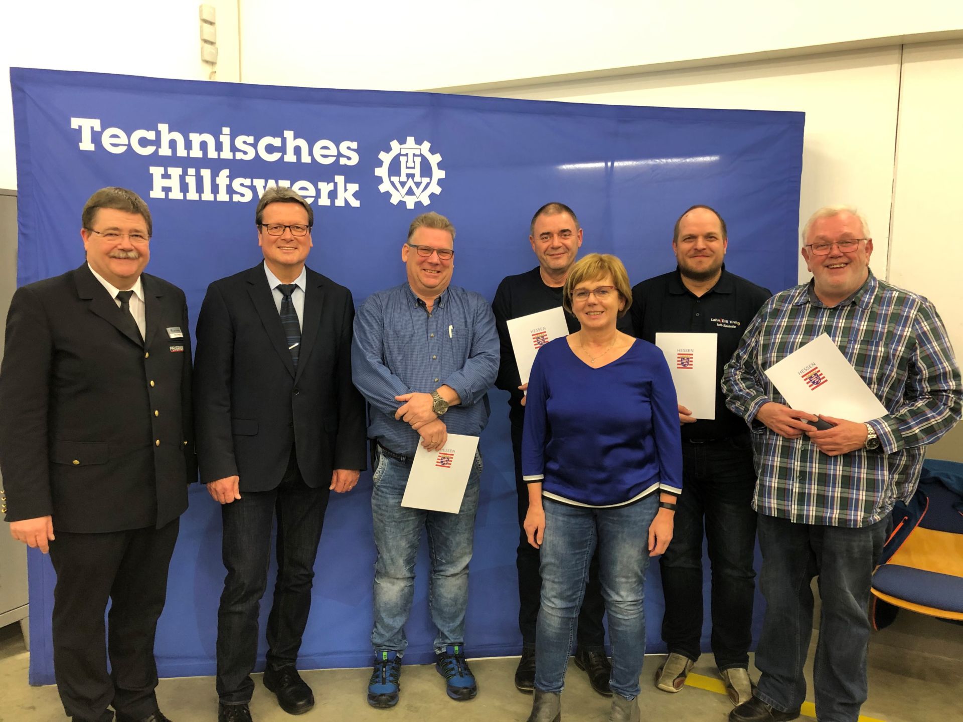 Von links: Rupert Heege, Roland Esch, Volker Lehnert, Georg Sklomeit, Sabine Straßheim, Stephan Path, Burkhard Schiebel (Foto: Lahn-Dill-Kreis)
