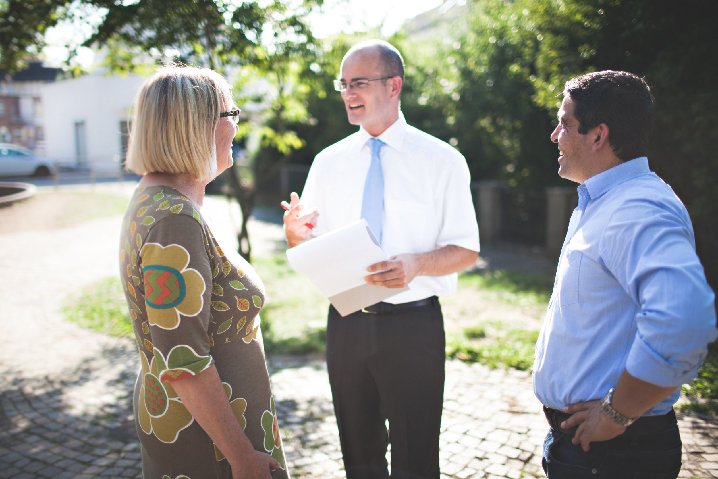 Das Cross-Mentoring-Programm des Lahn-Dill-Kreises möchte den Erfahrungsschatz von Führungskräften für die Weiterentwicklung des Nachwuchses nutzen. Foto: Lahn-Dill-Kreis