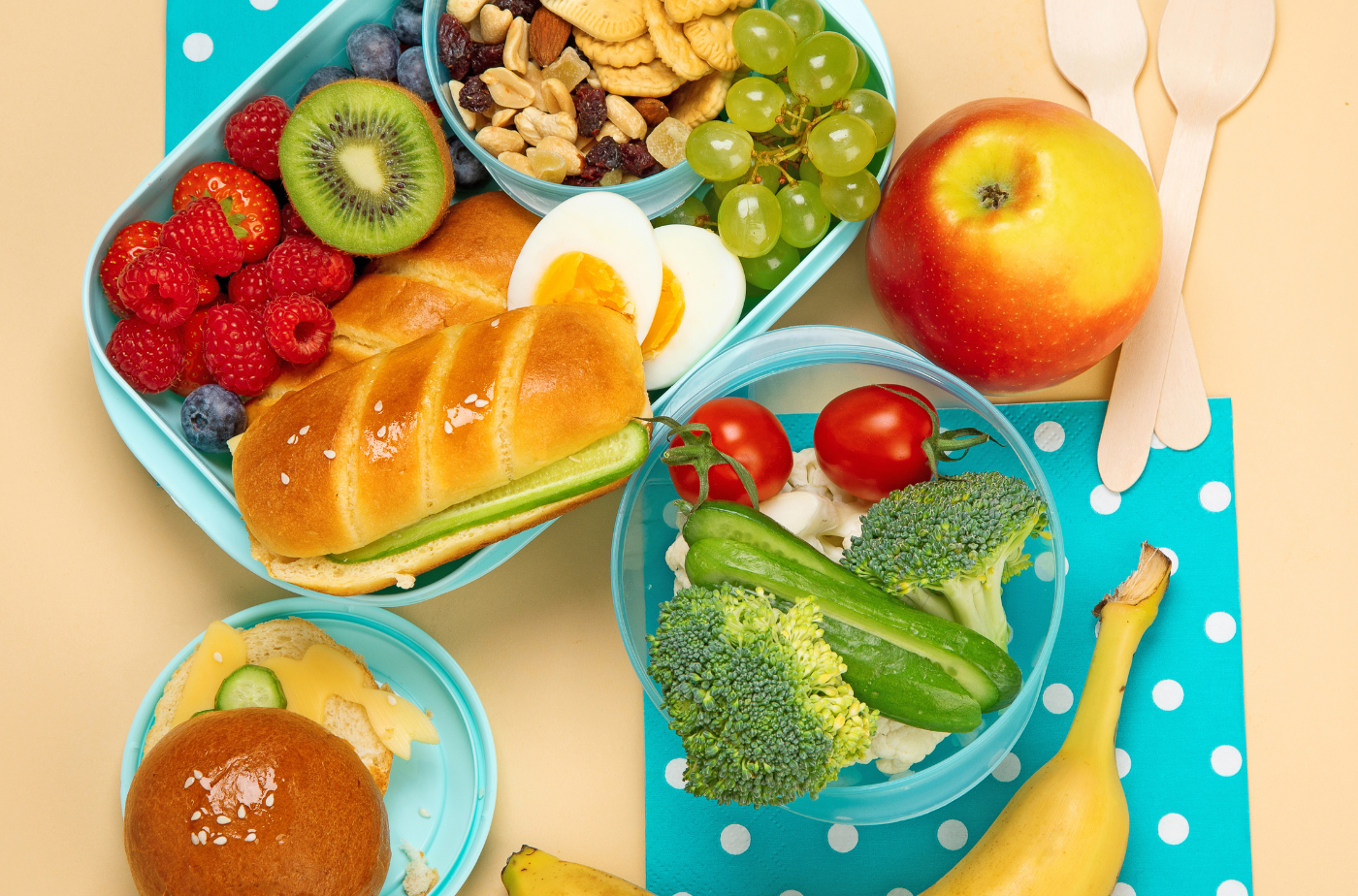 Die Kinder der Ambachtalschule haben besonders fleißig auf ein gesundes Frühstück geachtet. Foto: bit245 via canva.com