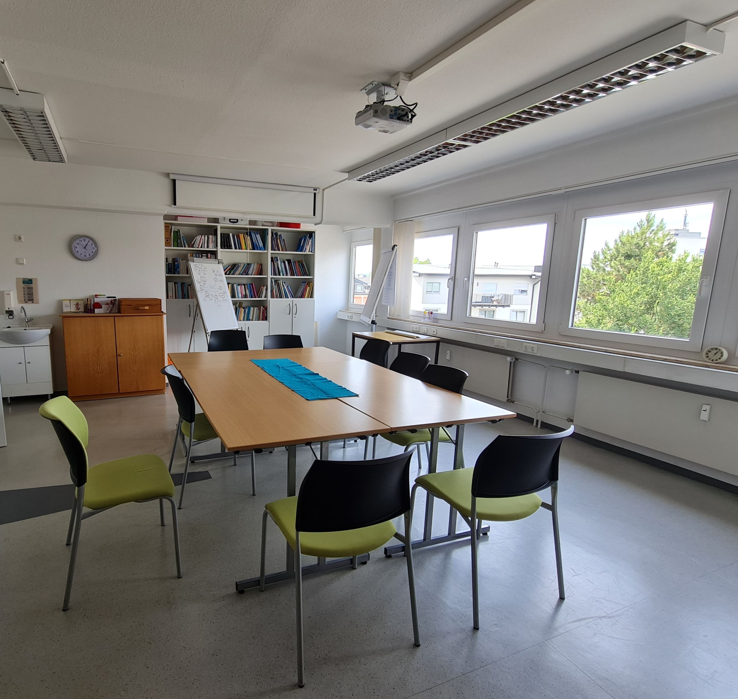 Gruppenraum Erziehungs- und Familienberatung. Foto: Lahn-Dill-Kreis