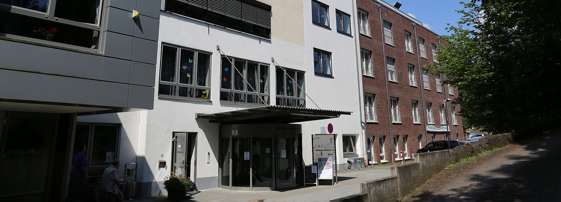 Das Standortkonzept der Lahn-Dill-Kliniken sieht langfristig eine Bündelung der geriatrischen Versorgung am Standort Wetzlar vor. Ziel bleibt eine zukunftsfähige Gesundheitsversorgung – im Interesse der Patientinnen und Patienten, der Mitarbeitenden und der Region. Foto: Lahn-Dill-Kliniken